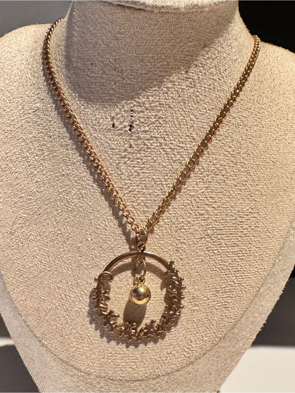Gold Tone Pendant Necklace - Women's Fashion Jewelry